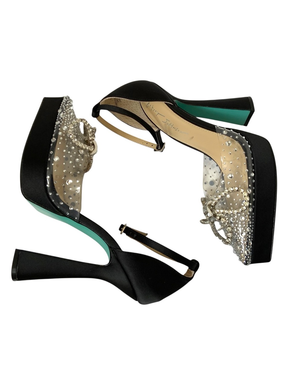 Betsey Johnson Pointed Toe Crystal Bow Pumps with Black Satin Trim Size 8 - Picture 4 of 9